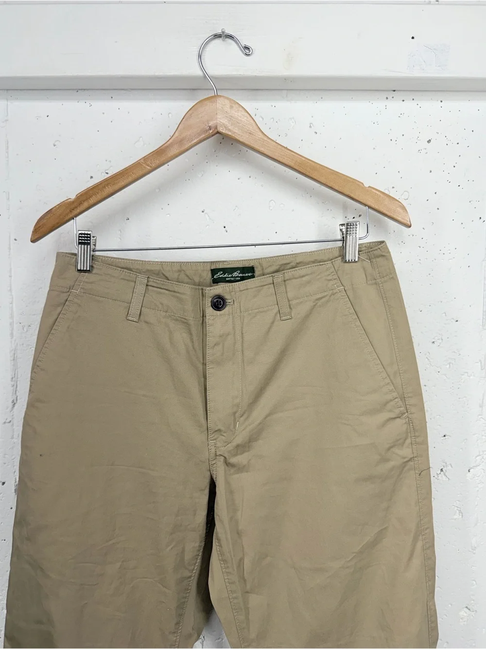 Eddie Bauer Men’s size 32 x 31.5 Khaki Flat Front Chino Pants